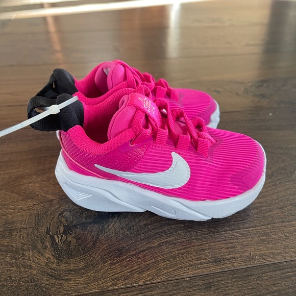 toddler nikes